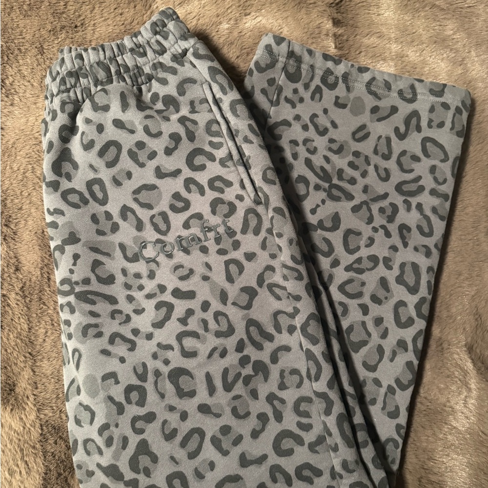 Black panther comfrt minimalist pants size medium